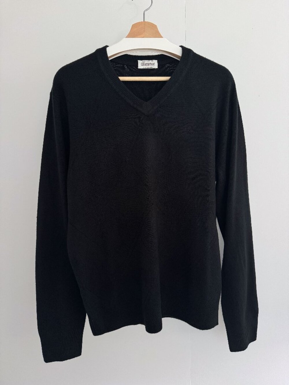 Glenmac Pure Cashmere V-Neck Sweater (Black, Tonal Argyle, Made in Scotland)